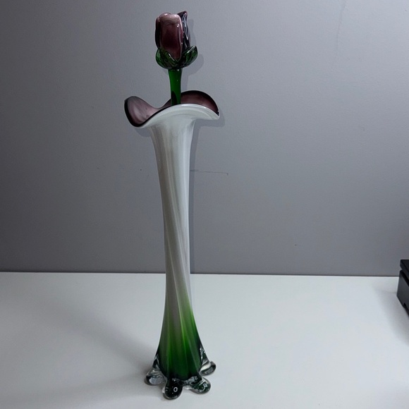 Vintage Other - Vintage Style Jack in the Pulpit Art Glass Vase Calla
Lily Purple Green